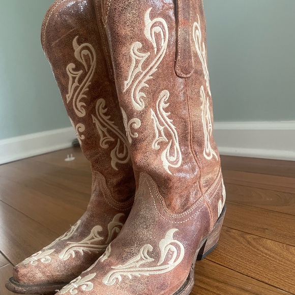 Women's Corral Distressed Brown with Embroidery Boots R1974 Size 5.5 - Picture 5 of 15